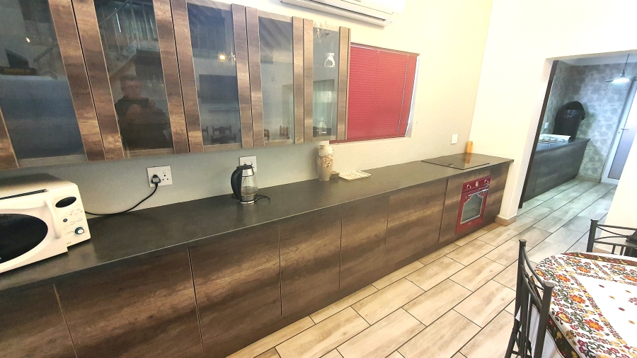 3 Bedroom Property for Sale in Golden Mile Western Cape